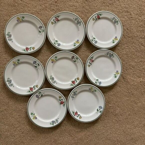 8 Shenango China Floral Pattern 5 1/2” Small Plates - Picture 5 of 9